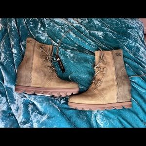 Brand new in box Sorel Joan of Arctic Wedge II in alpine Tundra size 8